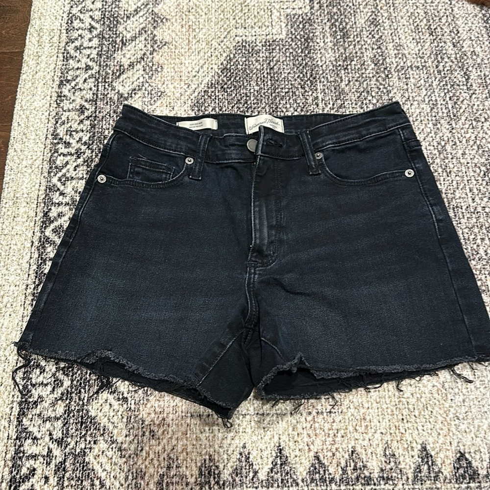 Universal Thread high rise midi shorts